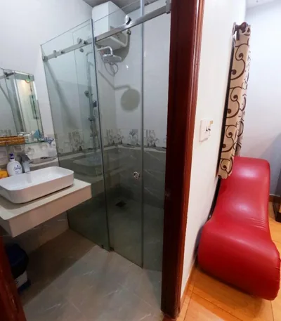 COZY Hotel HCM – Foto 16